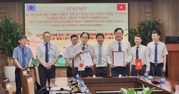 TKV và Kushiro ký kết thỏa thuận "Đào tạo công nghệ an toàn và khai thác than" TKV và Kushiro ký kết thỏa thuận "Đào tạo công nghệ an toàn và khai thác than"