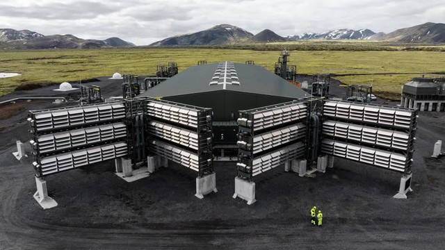Nhà máy hút CO2 trực tiếp từ khí quyển lớn nhất thế giới vận hành ở Iceland