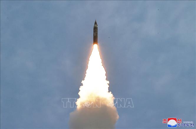 Hàn Quốc: Triều Tiên phóng một số tên lửa đạn đạo tầm ngắn