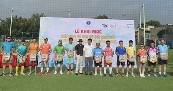 Gần 30 đội bóng tranh tài tại giải bóng đá nam nữ cựu sinh viên Trường Đại học Luật TP.HCM Gần 30 đội bóng tranh tài tại giải bóng đá nam nữ cựu sinh viên Trường Đại học Luật TP.HCM