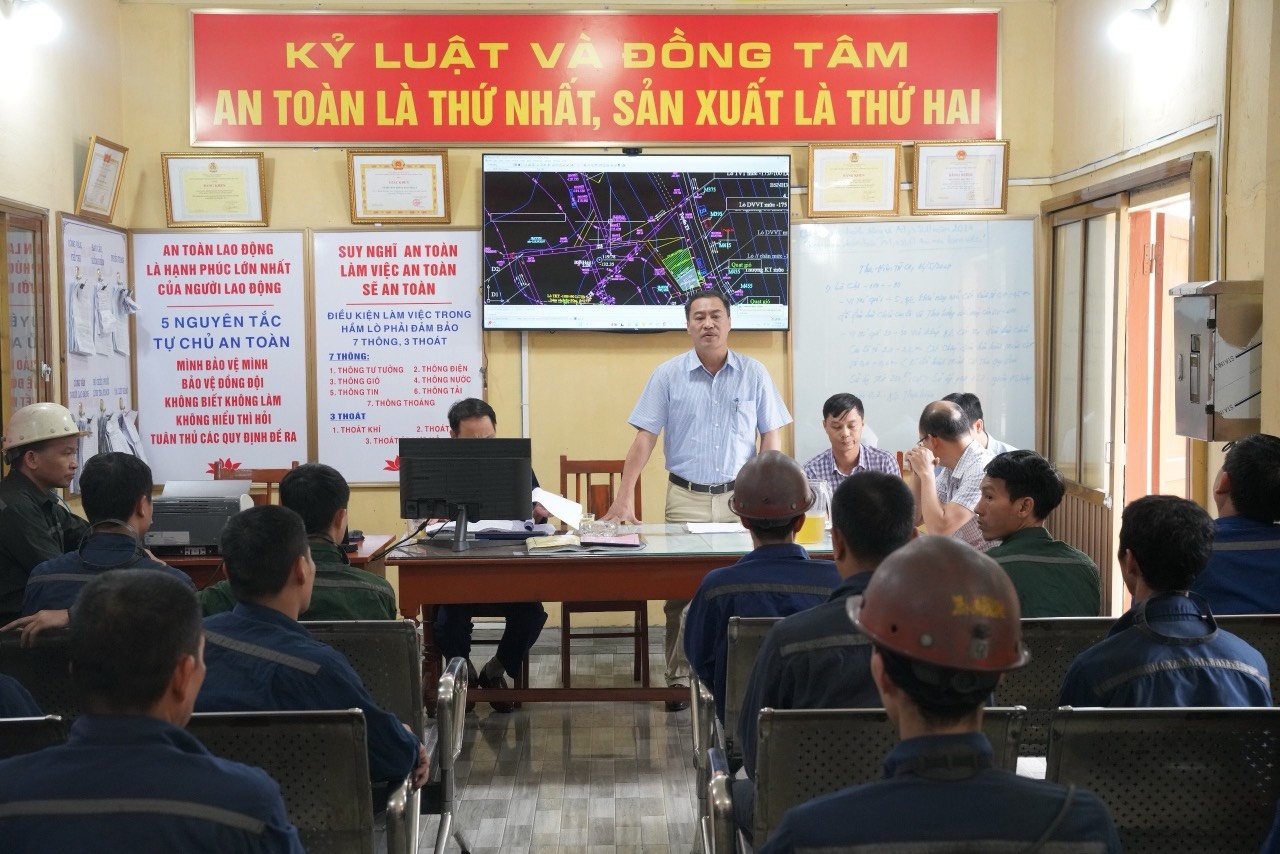 Than Quang Hanh tăng cường huấn luyện ATVSLĐ