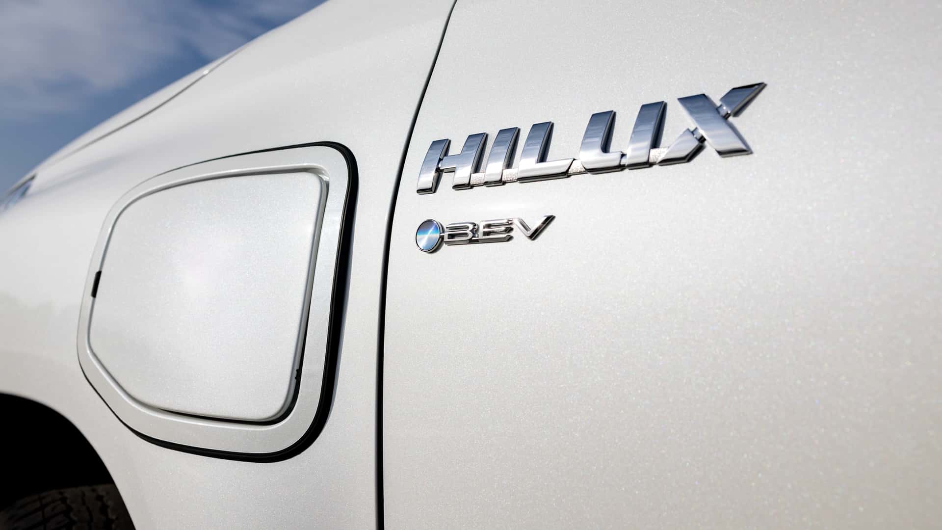 Toyota cho biết Hilux Revo BEV sẽ bắt đầu được đưa vào sản xuất vào cuối năm sau