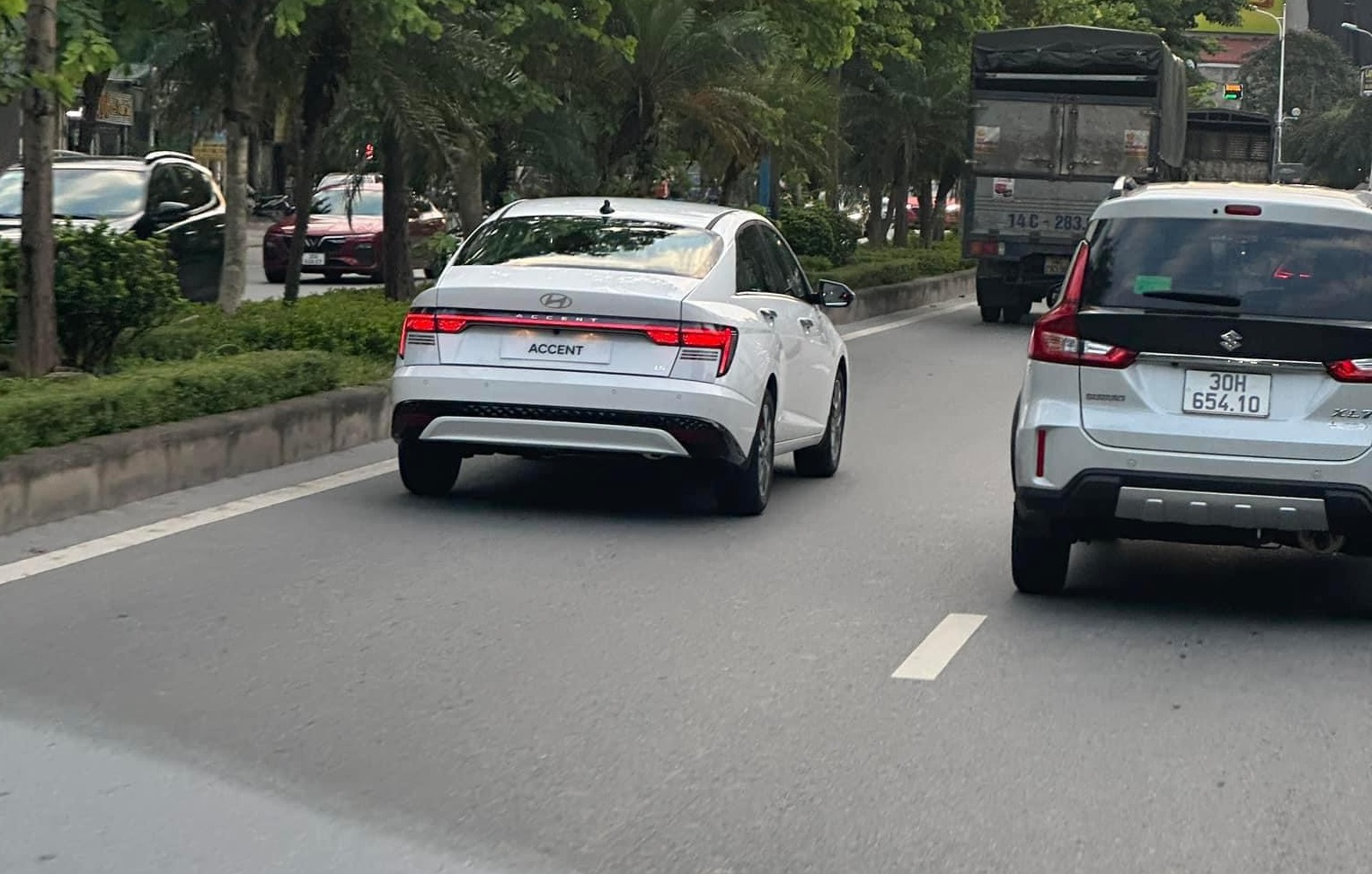 Hyundai Accent 2025 đã lăn bánh trên đường phố Việt Nam