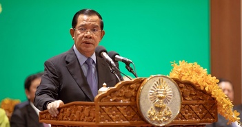 Ông Hun Sen đề nghị một số nước nhận lỗi khi công nhận và ủng hộ Khmer Đỏ Ông Hun Sen đề nghị một số nước nhận lỗi khi công nhận và ủng hộ Khmer Đỏ