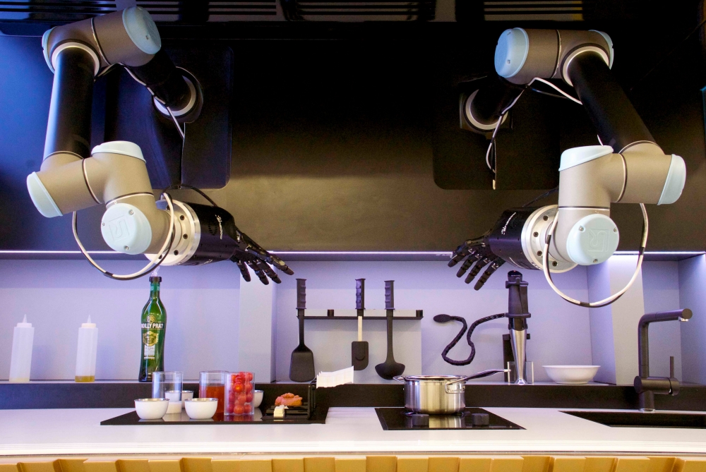 Sony ứng dụng AI để sản xuất robot đầu bếp