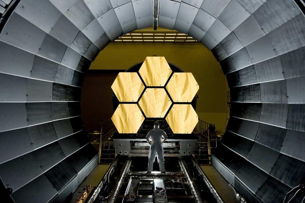 Ngày kính viễn vọng James Webb ‘nhìn xuyên quá khứ’ đi vào không gian tiếp tục bị trì hoãn