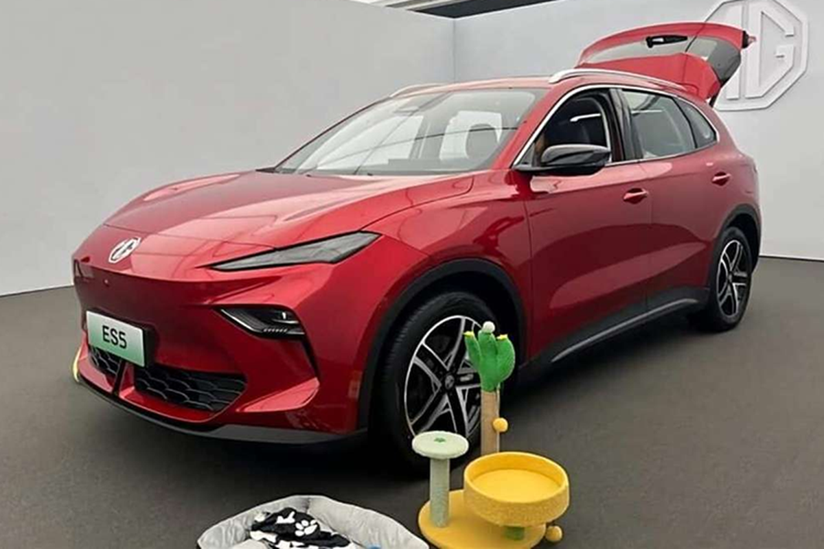 MG ES5 - CUV điện chạy 525 km/sạc, chỉ từ 331 triệu đồng