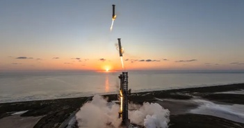 SpaceX muốn dùng cánh tay bệ phóng bắt gọn tầng trên của Starship vào năm sau SpaceX muốn dùng cánh tay bệ phóng bắt gọn tầng trên của Starship vào năm sau
