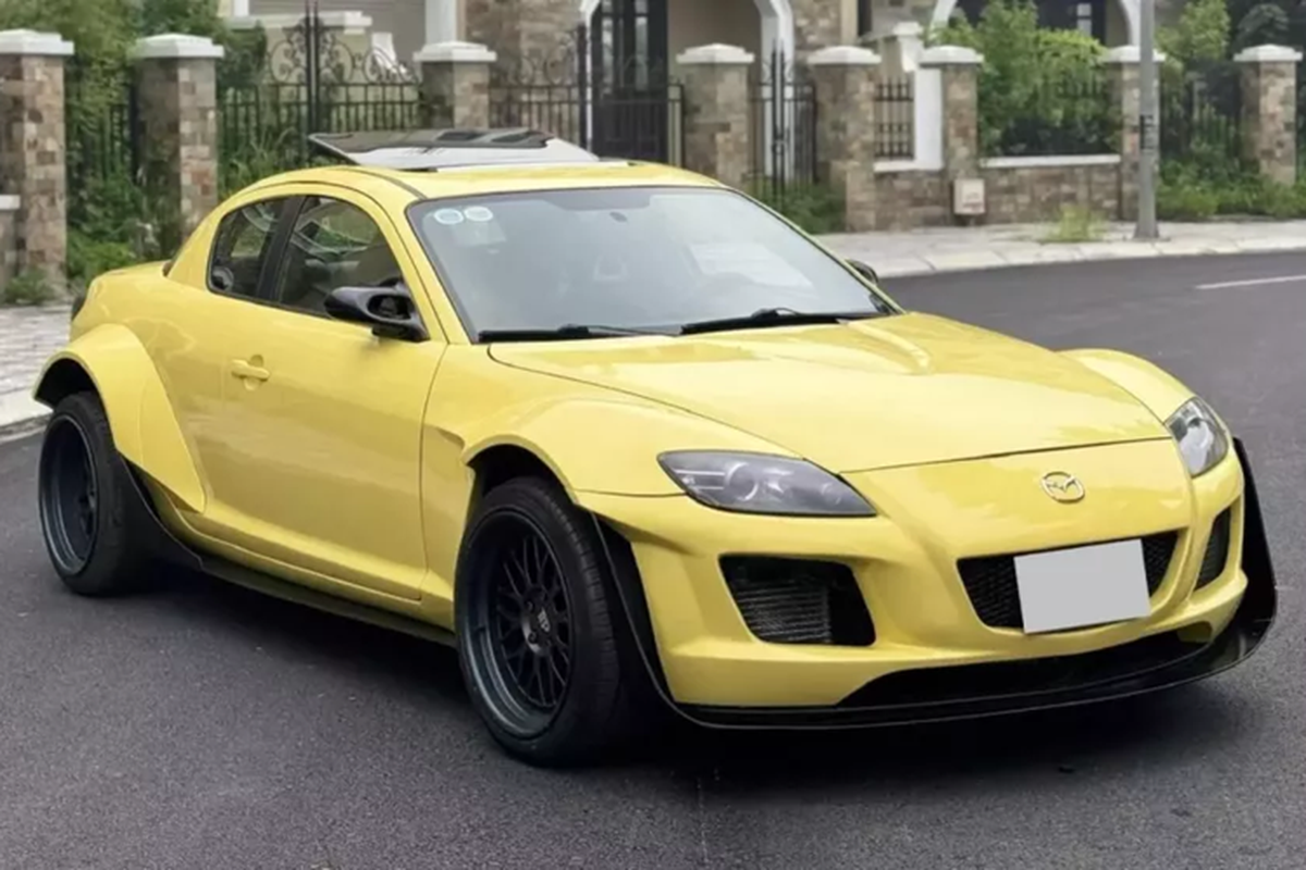 Mazda RX-8 số sàn cổ lỗ, gần 1,4 tỷ của Qua Vũ