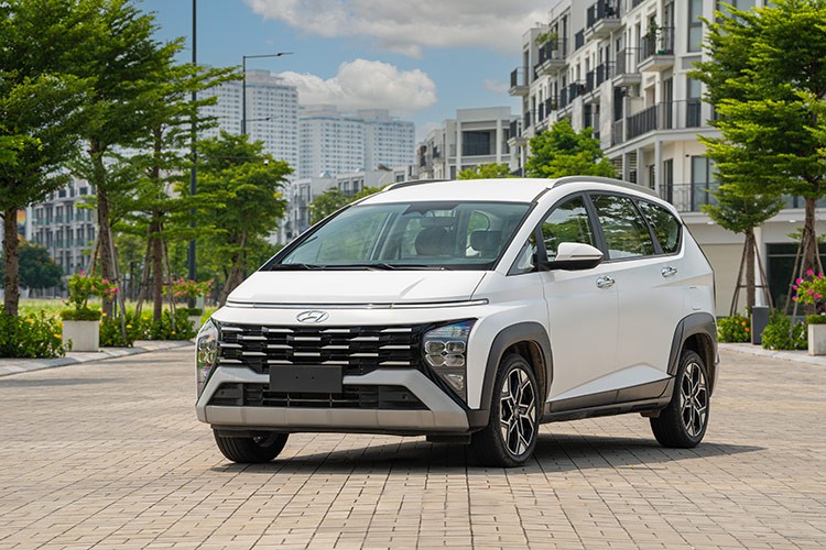 Hyundai Stargazer X vs Mitsubishi Xpander, an toàn và thực dụng