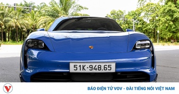 Ảnh chi tiết xe thuần điện Porsche Taycan Cross Turismo trên đường phố Việt Nam Ảnh chi tiết xe thuần điện Porsche Taycan Cross Turismo trên đường phố Việt Nam