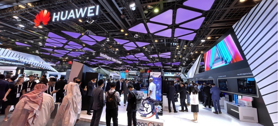 Huawei ra mắt chuỗi giải pháp chuyển đổi số thông minh tại GITEX Global 2024