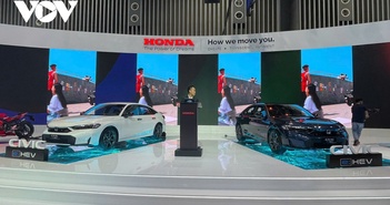 Honda Civic 2025 ra mắt, thêm phiên bản Hybrid giá gần 1 tỷ đồng Honda Civic 2025 ra mắt, thêm phiên bản Hybrid giá gần 1 tỷ đồng