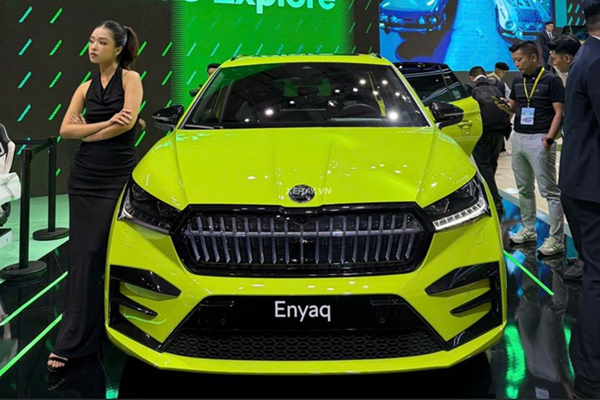 Cận cảnh Skoda Enyaq iV chạy 500km/ lần sạc