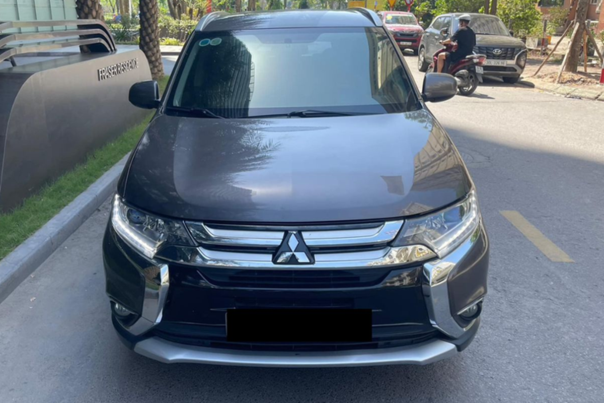 Mitsubishi Outlander 2016 rao bán 472 triệu đồng, rẻ ngang xe hạng A