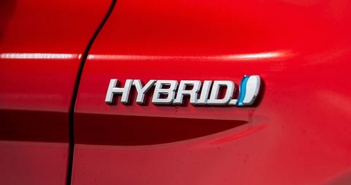 Xe hybrid 'lên ngôi' - Hồi chuông cảnh báo Xe hybrid 'lên ngôi' - Hồi chuông cảnh báo