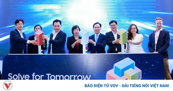 Phát động cuộc thi Solve for Tomorrow năm 2024 tại khu vực miền Trung Phát động cuộc thi Solve for Tomorrow năm 2024 tại khu vực miền Trung