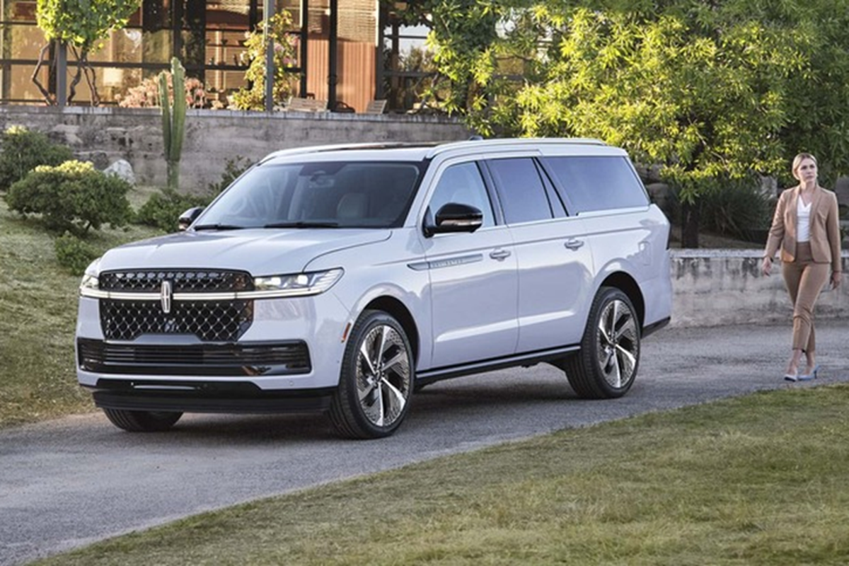 Lincoln Navigator 2025 - "khủng long" thế hệ mới hơn 2,5 tỷ đồng