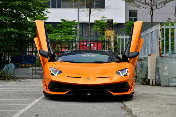 Lamborghini Aventador SVJ Roadster của đại gia 9X Hà Nội rao bán 30 tỷ