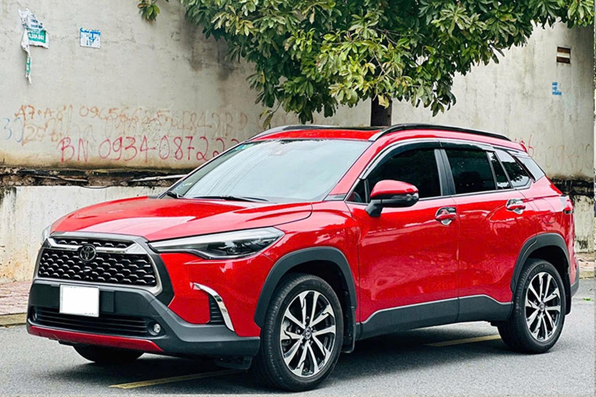 Toyota Corolla Cross 2022 chạy 5000km rao bán 779 triệu tại Hà Nội