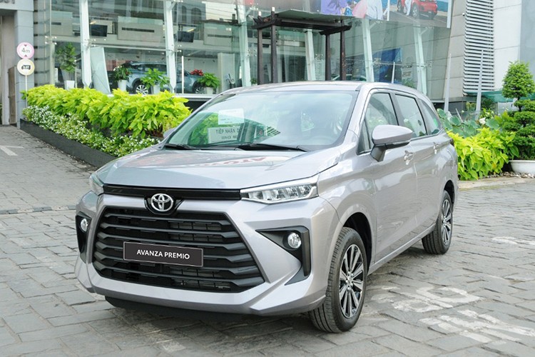 Toyota Avanza MT tại Việt Nam giao xe trở lại sau bế bối Daihatsu