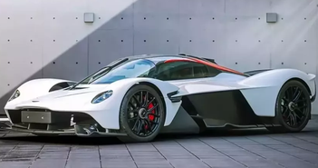 Aston Martin Valkyrie mới chạy 109km của tỷ phú Nhật Bản rao bán Aston Martin Valkyrie mới chạy 109km của tỷ phú Nhật Bản rao bán