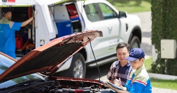 Ford Việt Nam bảo dưỡng lưu động "cam kết 4 giờ hoặc miễn phí" Ford Việt Nam bảo dưỡng lưu động "cam kết 4 giờ hoặc miễn phí"