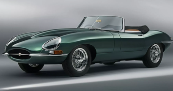 Jaguar xuất xưởng cặp E-Type cổ điển đính đá quý và vàng Jaguar xuất xưởng cặp E-Type cổ điển đính đá quý và vàng