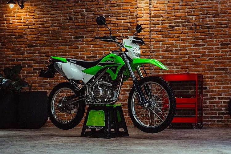 Kawasaki KLX150 2025 trình làng, xe cào cào giá chỉ 58 triệu đồng