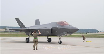 Romania chính thức ký thỏa thuận mua 32 chiến đấu cơ F-35A của Mỹ Romania chính thức ký thỏa thuận mua 32 chiến đấu cơ F-35A của Mỹ