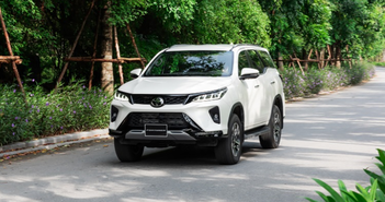 Toyota Fortuner 2025 sắp bán tại Việt Nam, từ gần 1,2 tỷ đồng? Toyota Fortuner 2025 sắp bán tại Việt Nam, từ gần 1,2 tỷ đồng?