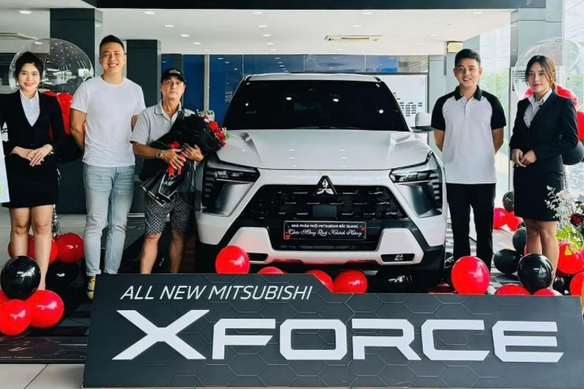 Đoàn Di Băng "khoe" mua Mitsubishi Xforce hơn 700 triệu tặng bố