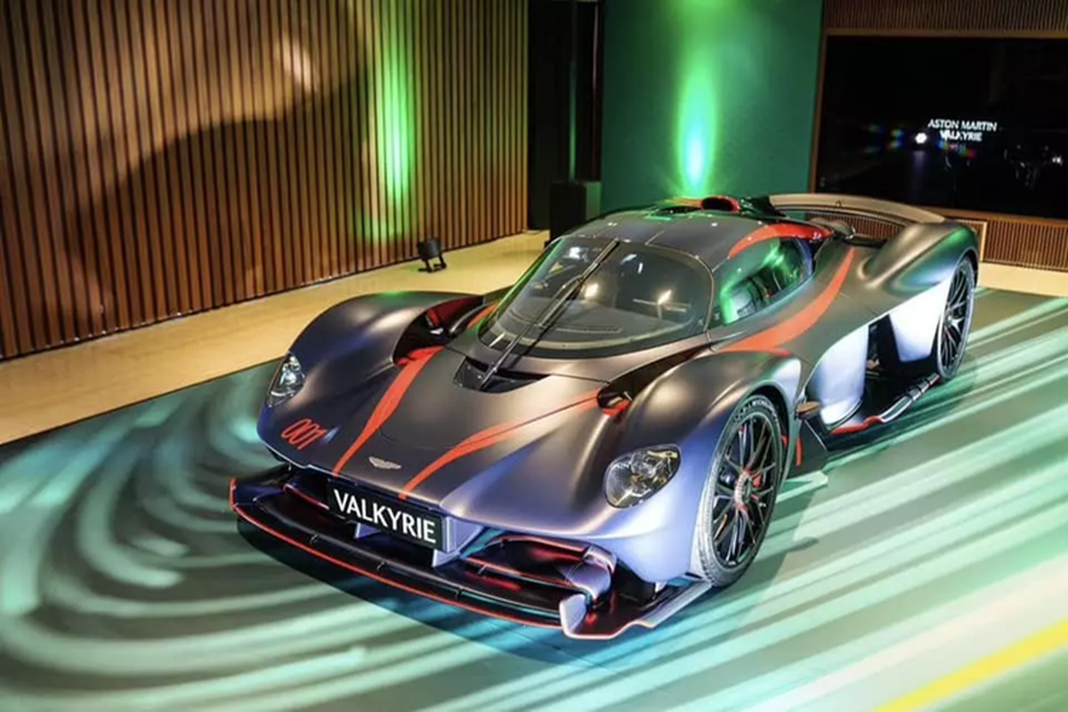 Aston Martin Valkyrie triệu đô phá kỷ lục Silverstone chỉ 10 giây