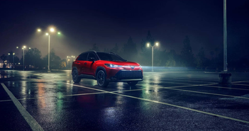 Toyota Corolla Cross 2025 màu Soul Red Crystal từ 610 triệu đồng Toyota Corolla Cross 2025 màu Soul Red Crystal từ 610 triệu đồng