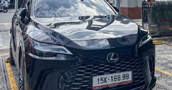Lexus RX350 của đại gia Hải Phòng trúng biển “tứ quý 8" giá 650 triệu Lexus RX350 của đại gia Hải Phòng trúng biển “tứ quý 8" giá 650 triệu