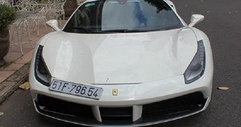 Chạm mặt “bạch công tử” Ferrari 488 GTB hơn 15 tỷ tại Sài Gòn Chạm mặt “bạch công tử” Ferrari 488 GTB hơn 15 tỷ tại Sài Gòn