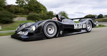 Porsche LMP 2000 lăn bánh trên đường đua sau 25 năm Porsche LMP 2000 lăn bánh trên đường đua sau 25 năm