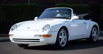Porsche 911 993 mới nhất thế giới, gần 30 tuổi chạy chỉ 449 km Porsche 911 993 mới nhất thế giới, gần 30 tuổi chạy chỉ 449 km