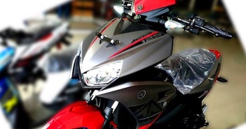 Soi xe ga Yamaha Aerox 125 mới giá 29 triệu đồng Soi xe ga Yamaha Aerox 125 mới giá 29 triệu đồng