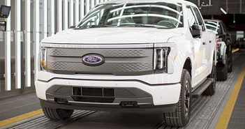 Ford đầu tư thêm máy móc, tăng gấp 3 lần sản xuất F-150 Lightning Ford đầu tư thêm máy móc, tăng gấp 3 lần sản xuất F-150 Lightning
