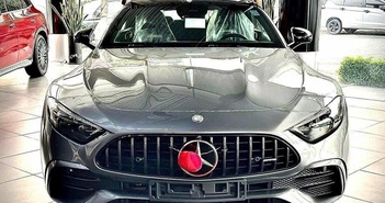 Cận cảnh Mercedes-AMG SL43 2024 chạy 6969 km lỗ cả tỷ đồng Cận cảnh Mercedes-AMG SL43 2024 chạy 6969 km lỗ cả tỷ đồng