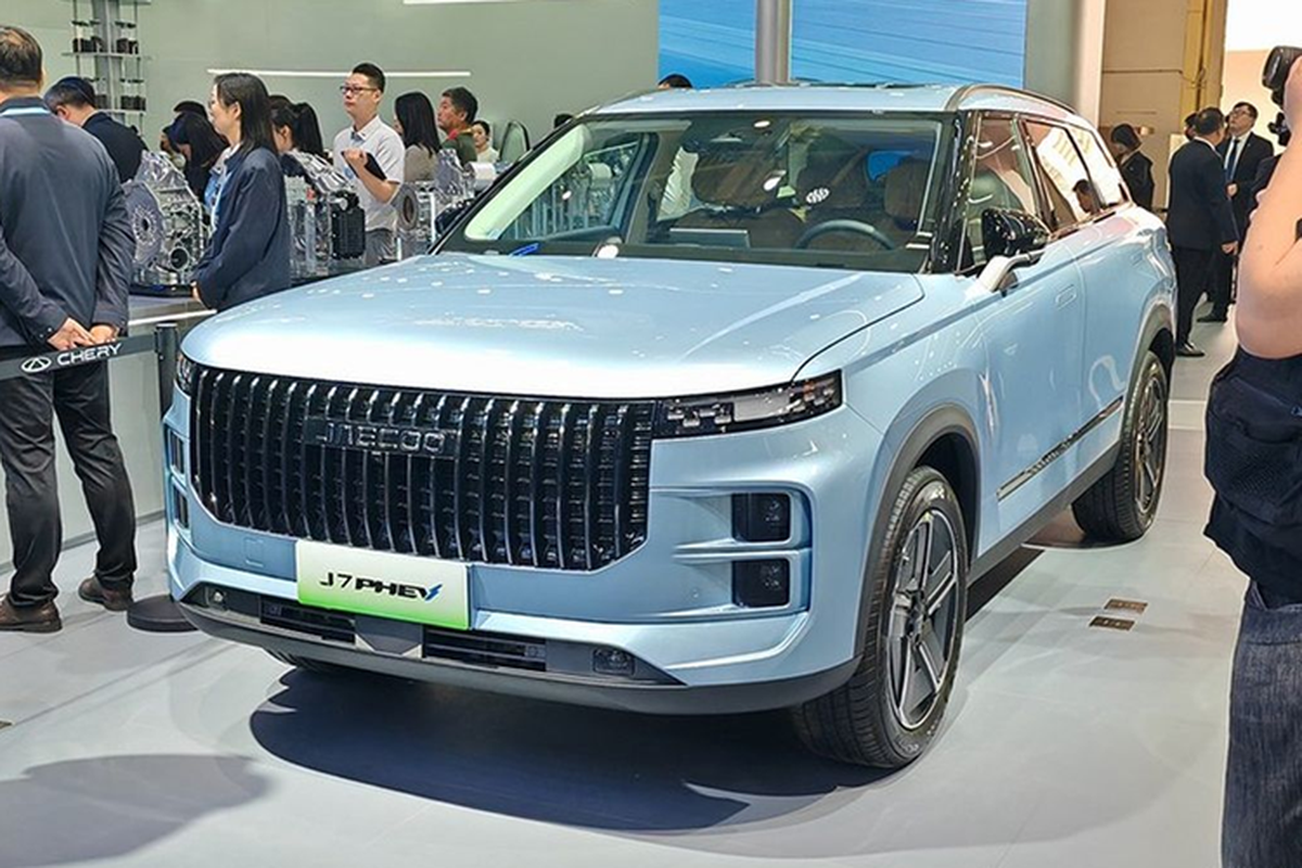Jaecoo J7 PHEV có thể lăn bánh tới 1.200km với 1 bình xăng