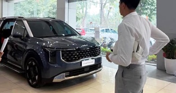 “Chị đẹp” Kiều Anh được chồng đại gia tặng Kia Carnival bạc tỷ “Chị đẹp” Kiều Anh được chồng đại gia tặng Kia Carnival bạc tỷ