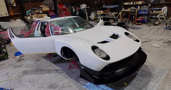 Lamborghini Miura bị "lột đồ" độ Liberty Walk phong cách bosozoku Lamborghini Miura bị "lột đồ" độ Liberty Walk phong cách bosozoku