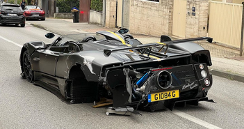 Pagani Zonda HP Barchetta hơn 340 tỷ đồng gặp nạn tại Croatia Pagani Zonda HP Barchetta hơn 340 tỷ đồng gặp nạn tại Croatia