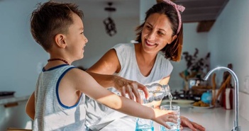 Nghiên cứu gây tranh cãi tại Mỹ: Liệu fluor có ảnh hưởng đến IQ ở trẻ em Nghiên cứu gây tranh cãi tại Mỹ: Liệu fluor có ảnh hưởng đến IQ ở trẻ em