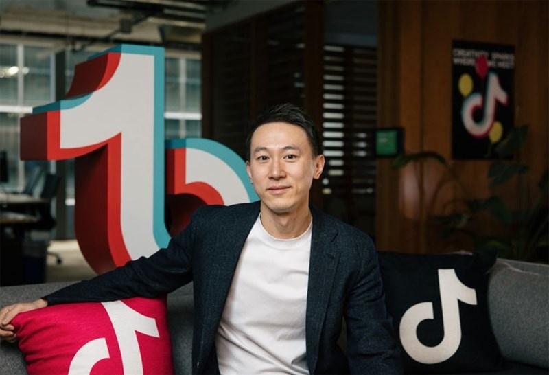 ceo tiktok tim cach lay long ong donald trump sau lenh cam hoat dong tai my hinh anh 1