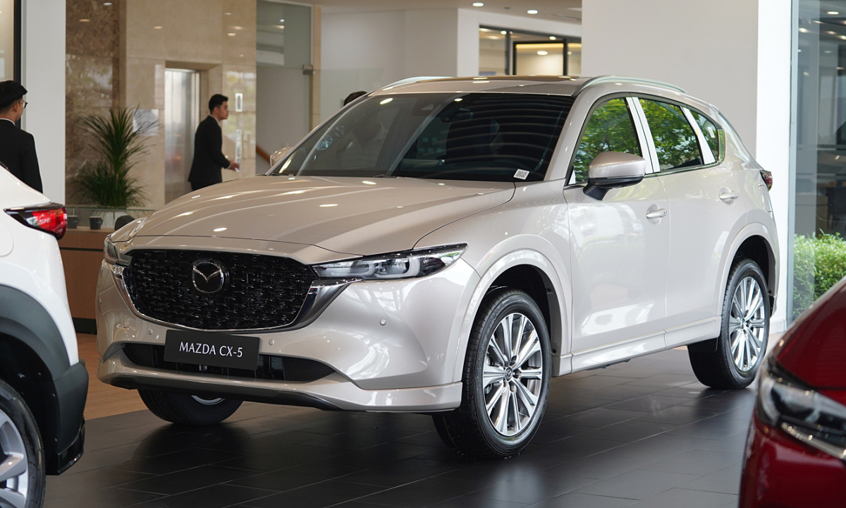 Mazda CX-5 chưa có đối trọng ngang tầm về doanh số