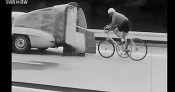 Người đàn ông đạp xe tốc độ 200 km/h cách đây hơn 60 năm Người đàn ông đạp xe tốc độ 200 km/h cách đây hơn 60 năm