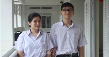 Học sinh lớp 11 sáng tạo mô hình tự động phân loại rác thải dùng năng lượng mặt trời Học sinh lớp 11 sáng tạo mô hình tự động phân loại rác thải dùng năng lượng mặt trời